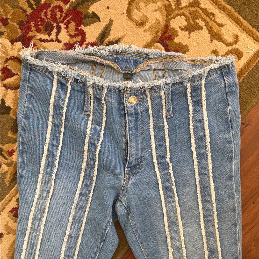 wild fable Flare jeans with frayed details - Picture 2 of 5